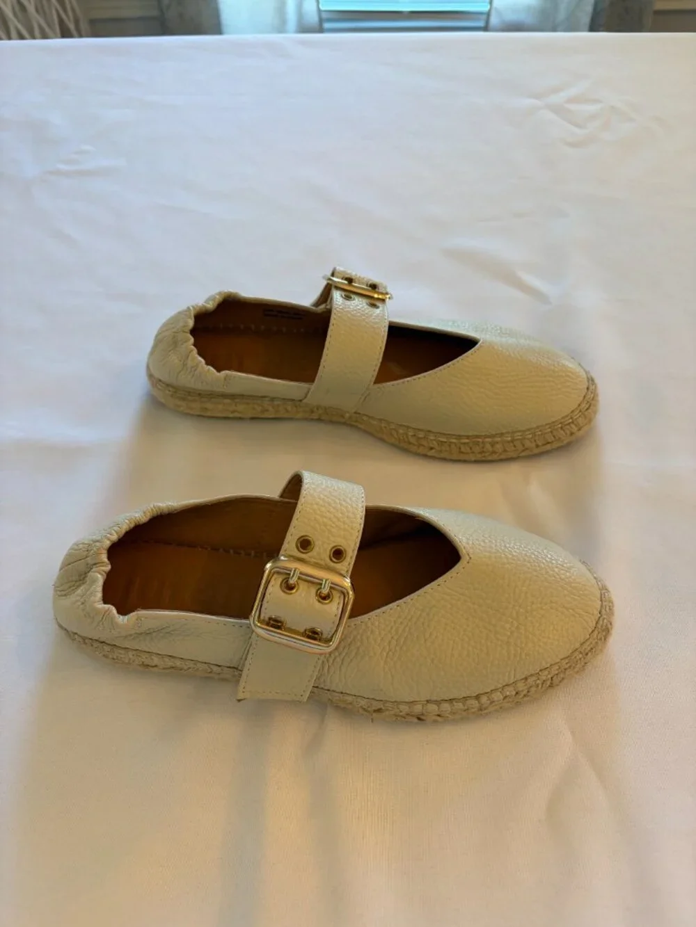 Jutelia cream pebble leather espadrille flats with buckles size 39